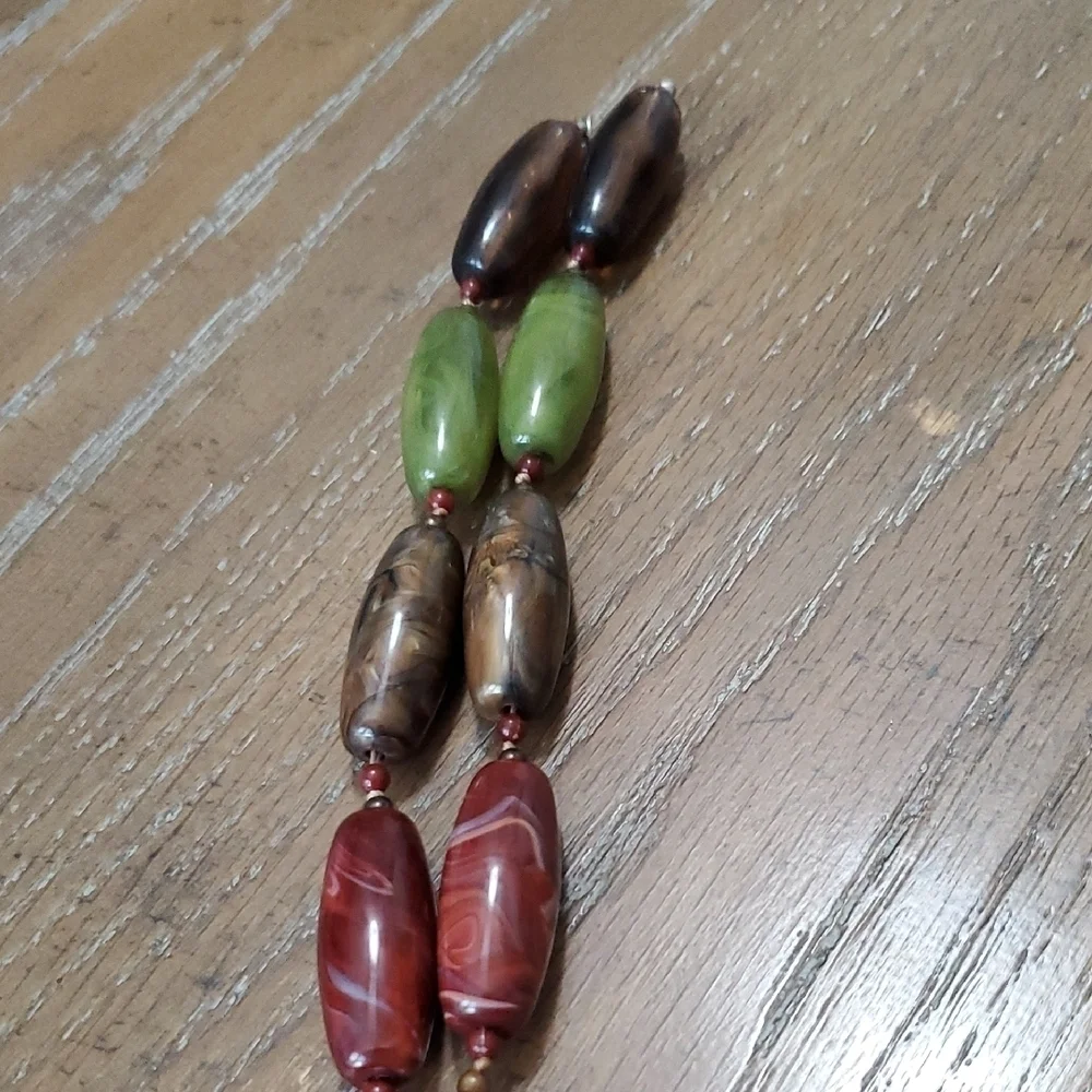 Elegant Multicolor long multi color Beaded Necklace - Picture 2 of 2